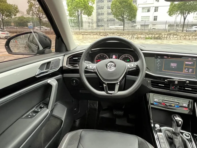Volkswagen Tayron 2020 330TSI Édition de luxe Shilian extérieur photo 6 Volkswagen Tayron 2020 330TSI Édition de luxe Shilian extérieur photo 6