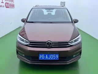 Volkswagen Touan L 2016 330TSI Versión de lujo automática interior foto 20 Volkswagen Touan L 2016 330TSI Versión de lujo automática interior foto 20