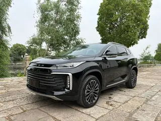 Exeed Lingyun 2025 300T Versión estrella con tracción en dos ruedas exterior foto 1