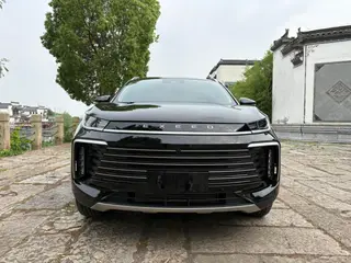 Exeed Lingyun 2025 300T Versión estrella con tracción en dos ruedas exterior foto 2