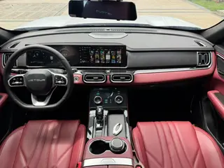 Jetour X70 PLUS 2025 1.5T 6DCT Luxury Edition 7 seat exterior photo 6 Jetour X70 PLUS 2025 1.5T 6DCT Luxury Edition 7 seat exterior photo 6