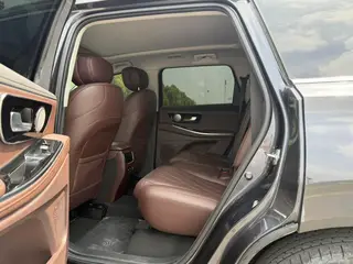 Exeed VX 2023 2.0T Звезда полного привода Семь мест интерьер фото 9 Exeed VX 2023 2.0T Звезда полного привода Семь мест интерьер фото 9