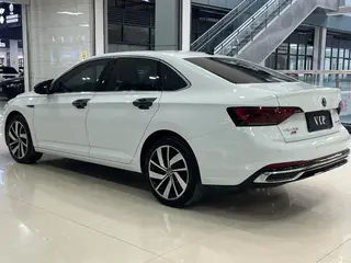 Volkswagen Sagitar 2024 300TSI DSG Versión más allá interior foto 11 Volkswagen Sagitar 2024 300TSI DSG Versión más allá interior foto 11