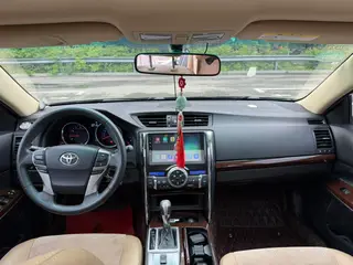 Toyota Reiz 2013 2.5V Shang Rui Navigation Edition interior photo 9 Toyota Reiz 2013 2.5V Shang Rui Navigation Edition interior photo 9
