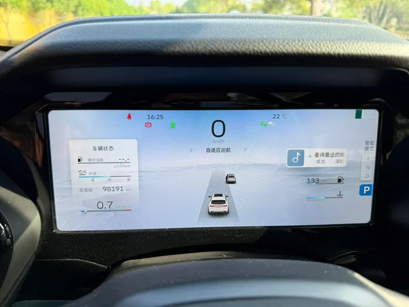 Geely Monjaro 2021 2.0TD DCT EVO Two-drive flagship type interior photo 10 Geely Monjaro 2021 2.0TD DCT EVO Two-drive flagship type interior photo 10