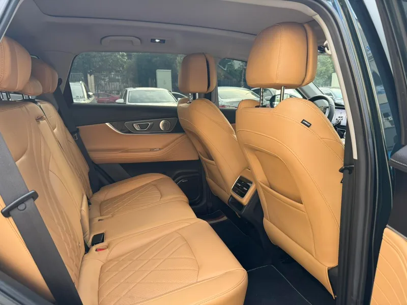 Chery Tiggo 8 Pro 2024 Champion Edition 390T Two-wheel Drive Peak Edition 5 seat interior photo 11 Chery Tiggo 8 Pro 2024 Champion Edition 390T Two-wheel Drive Peak Edition 5 seat interior photo 11