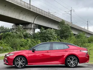 Toyota Camry 2018 2.5S Versión de Fengshang exterior foto 4 Toyota Camry 2018 2.5S Versión de Fengshang exterior foto 4