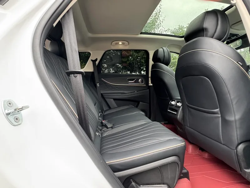Chery Tiggo 9 2023 2.0T DCT Two-wheel drive luxury edition 5 seat interior photo 15 Chery Tiggo 9 2023 2.0T DCT Two-wheel drive luxury edition 5 seat interior photo 15