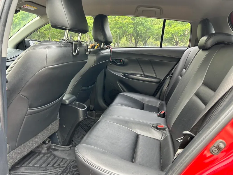 Toyota Yaris L 2021 1.5L CVT Version leader extérieur photo 5
