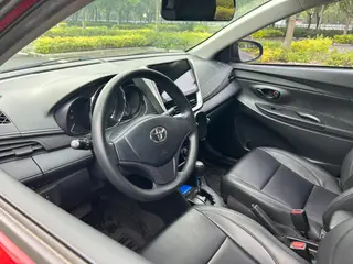 Toyota Yaris L 2021 1.5L CVT Version leader intérieur photo 6