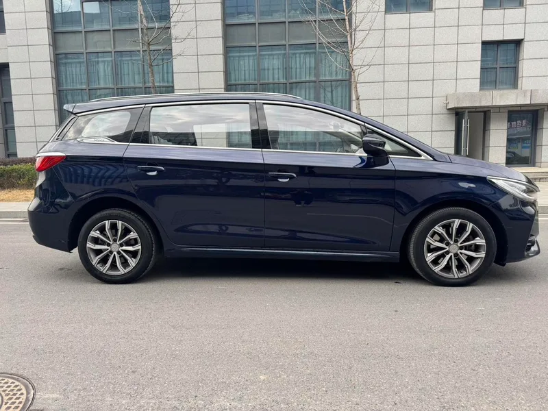 BYD Song MAX 2019 1.5T Automatic Zhilian Ruiyi Skylight 7 seat Country VI exterior photo 4 BYD Song MAX 2019 1.5T Automatic Zhilian Ruiyi Skylight 7 seat Country VI exterior photo 4