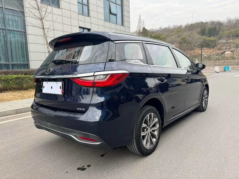 BYD Song MAX 2019 1.5T Automatic Zhilian Ruiyi Skylight 7 seat Country VI exterior photo 5 BYD Song MAX 2019 1.5T Automatic Zhilian Ruiyi Skylight 7 seat Country VI exterior photo 5