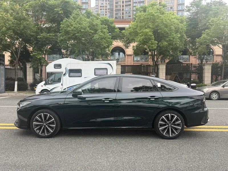 Chery Arrizo 8 2025 2.0T AT Imperial exterior foto 9 Chery Arrizo 8 2025 2.0T AT Imperial exterior foto 9