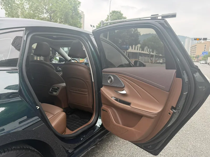 Chery Arrizo 8 2025 2.0T AT Imperial interior foto 17 Chery Arrizo 8 2025 2.0T AT Imperial interior foto 17