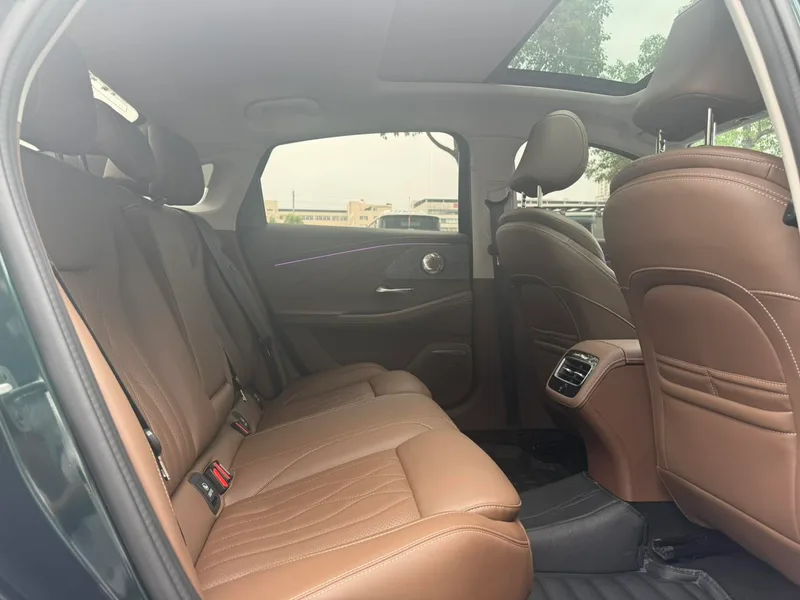 Chery Arrizo 8 2025 2.0T AT Imperial interior foto 18 Chery Arrizo 8 2025 2.0T AT Imperial interior foto 18