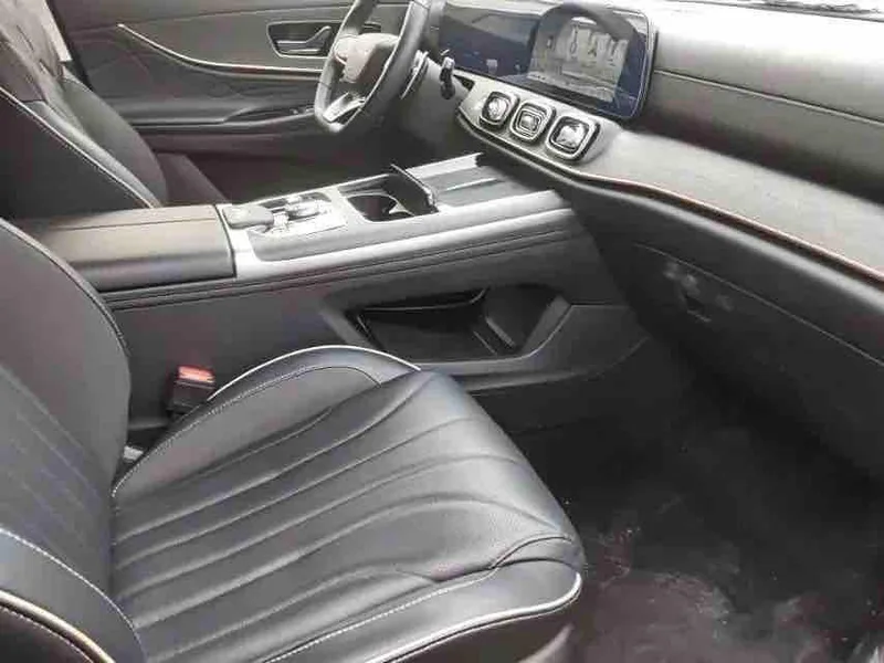 Chery Tiggo 9 2023 2.0T AT Four-wheel drive to the perfect version 5 seat interior photo 8 Chery Tiggo 9 2023 2.0T AT Four-wheel drive to the perfect version 5 seat interior photo 8