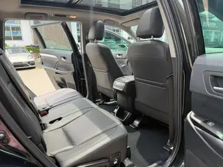 Toyota Highlander 2018 2.0T Four-wheel drive deluxe edition 7 seat Country VI interior photo 6 Toyota Highlander 2018 2.0T Four-wheel drive deluxe edition 7 seat Country VI interior photo 6