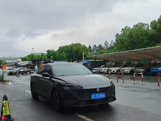 Changan Lamore 2023 1.5T GDI Automatic Flagship exterior photo 3 Changan Lamore 2023 1.5T GDI Automatic Flagship exterior photo 3