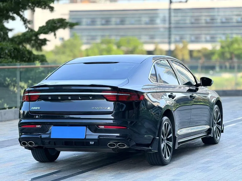 Geely Preface 2025 1.5T Oriental Yao Kunlun Edition exterior photo 2 Geely Preface 2025 1.5T Oriental Yao Kunlun Edition exterior photo 2