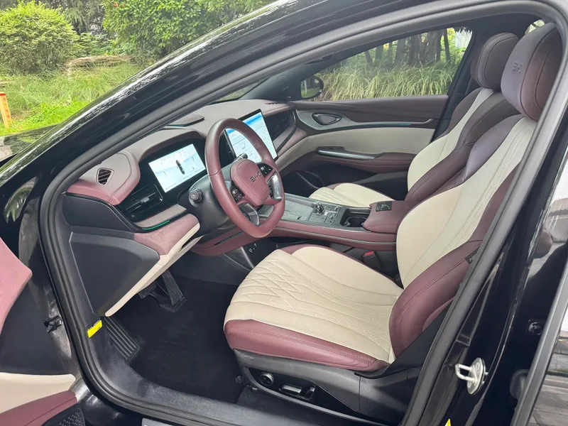 BYD Seal 2024 Glory Edition DM-i 1.5T 121KM Flagship exterior photo 4 BYD Seal 2024 Glory Edition DM-i 1.5T 121KM Flagship exterior photo 4