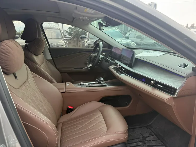 Chery Arrizo 8 2023 High-energy version 2.0T DCT Strength interior photo 8 Chery Arrizo 8 2023 High-energy version 2.0T DCT Strength interior photo 8