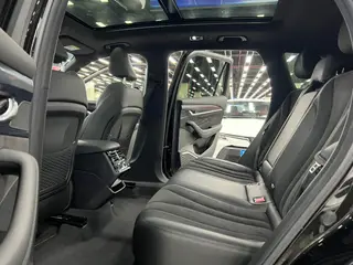 Geely Monjaro 2024 2.0TD High-power automatic two-wheel drive skyline version interior photo 9 Geely Monjaro 2024 2.0TD High-power automatic two-wheel drive skyline version interior photo 9