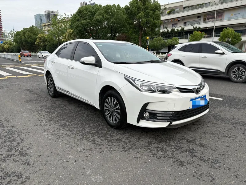 Toyota Corolla 2018 1.2T S-CVT GL Smart Edition Country VI exterior photo 5 Toyota Corolla 2018 1.2T S-CVT GL Smart Edition Country VI exterior photo 5