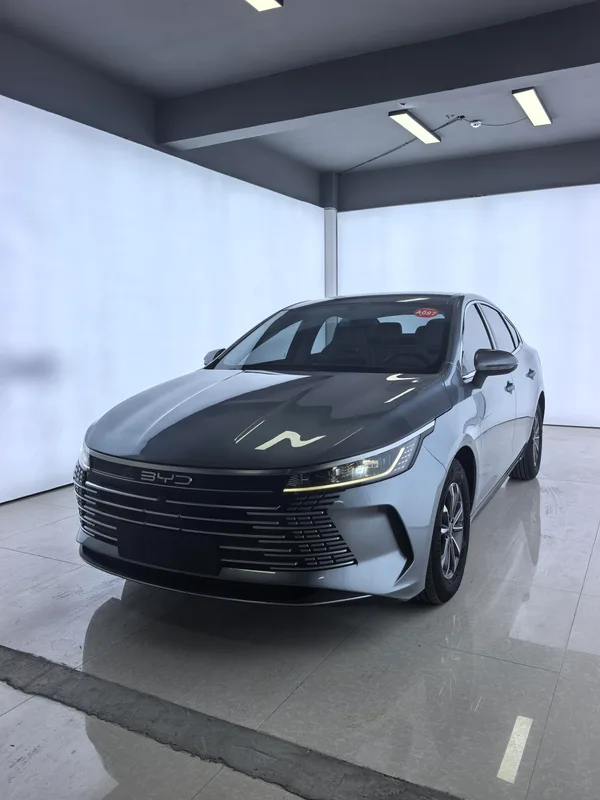 BYD Destroyer 05 2024 Glory Edition DM-i 55KM Luxury type exterior photo 1 BYD Destroyer 05 2024 Glory Edition DM-i 55KM Luxury type exterior photo 1
