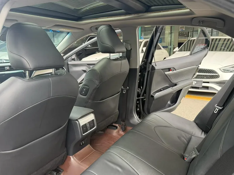 Toyota Camry 2019 2.5G Luxury Edition Country VI interior photo 7 Toyota Camry 2019 2.5G Luxury Edition Country VI interior photo 7