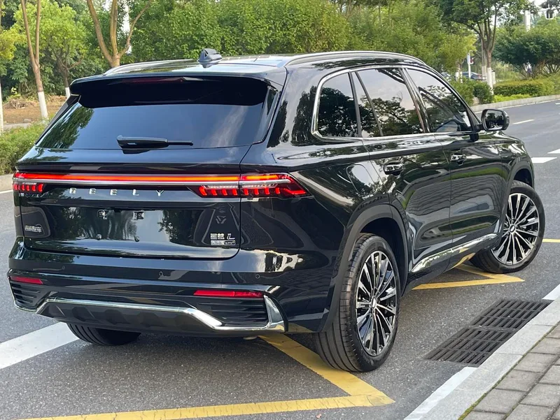 Geely Monjaro 2026 2.0TD Gaogong automatique à deux roues motrices Dongfang Yao remporte la version étoile extérieur photo 10 Geely Monjaro 2026 2.0TD Gaogong automatique à deux roues motrices Dongfang Yao remporte la version étoile extérieur photo 10