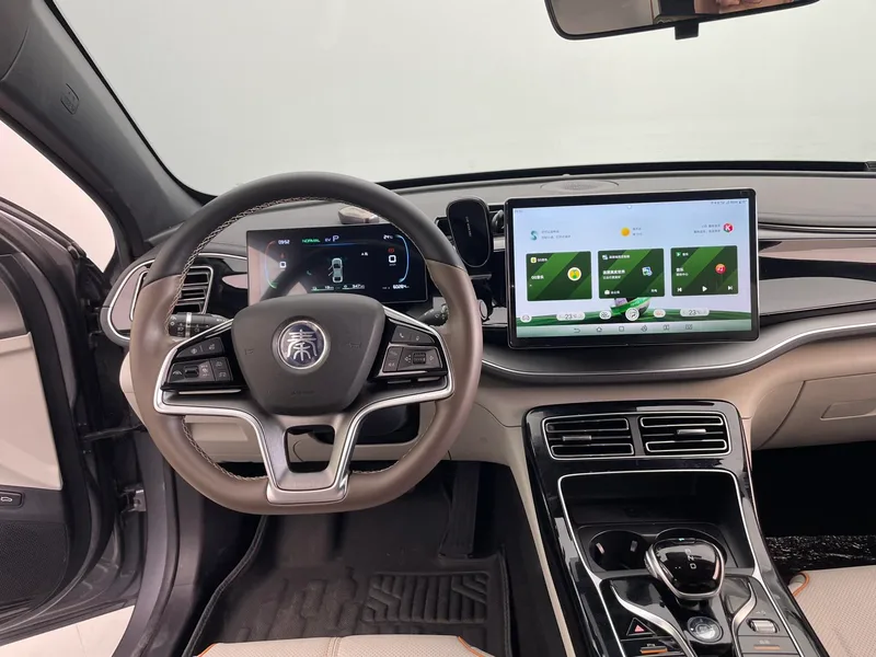 BYD Qin PLUS 2024 Glory Edition DM-i 120KM Excellence-type interior photo 7