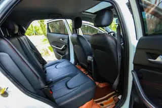Chery Tiggo 3x 2021 Diamond Edition 1.5L CVT Queen's Edition interior photo 8 Chery Tiggo 3x 2021 Diamond Edition 1.5L CVT Queen's Edition interior photo 8