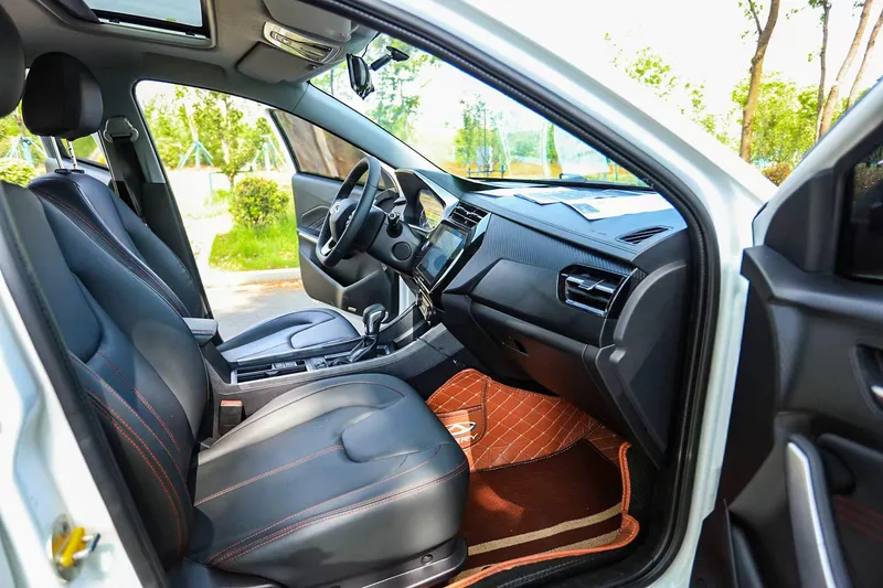 Chery Tiggo 3x 2021 Diamond Edition 1.5L CVT Queen's Edition interior photo 9 Chery Tiggo 3x 2021 Diamond Edition 1.5L CVT Queen's Edition interior photo 9