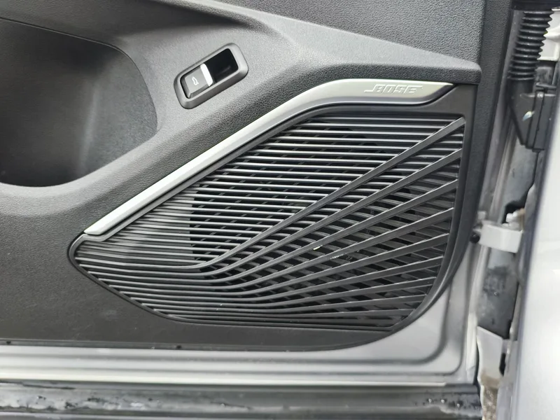 Geely Monjaro 2021 2.0TD DCT EVO Two-wheel-drive Zhizun type interior photo 17 Geely Monjaro 2021 2.0TD DCT EVO Two-wheel-drive Zhizun type interior photo 17