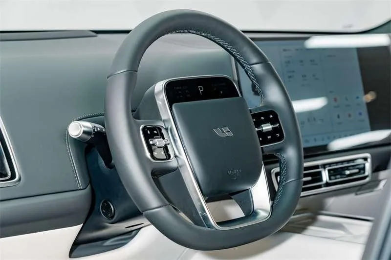 Li Auto L6 2025 Pro Smart Rejuvenation New Edition exterior photo 9