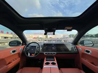 Li Auto L9 2022 Max Edición interior foto 7