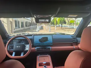 Fangchengbao Equation Leopard Titanium 7 2025 200KM Dos tracciones Max Edición interior foto 13