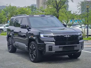 Fangchengbao Leopard 8 2025 Zhiyong Flagship Edition 6 seat exterior photo 3