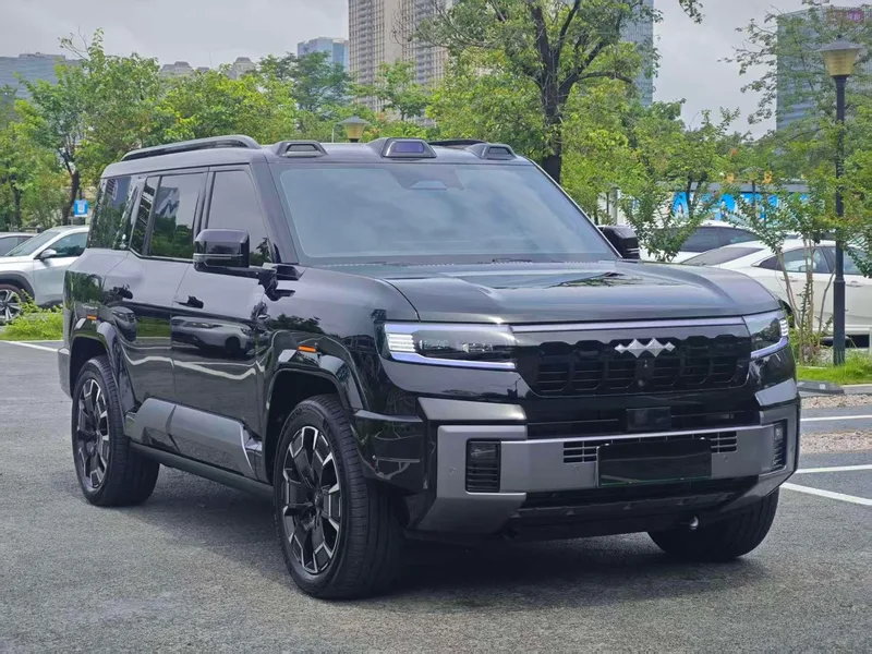 Fangchengbao Leopard 8 2025 Zhiyong Flagship Edition 6 seat exterior photo 3