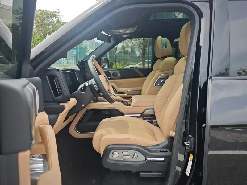 Fangchengbao Leopard 8 2025 Zhiyong Flagship Edition 6 seat exterior photo 7
