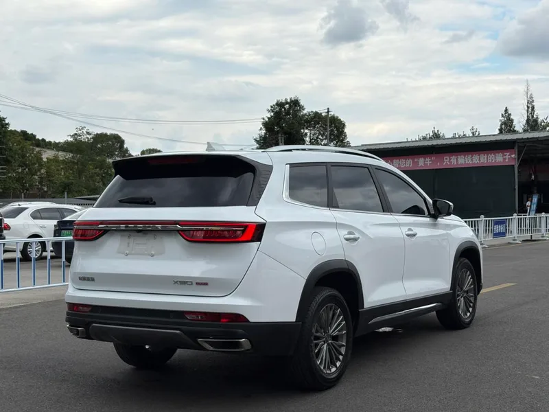 Jetour X90 PLUS 2023 1.6TD DCT Nivel plano exterior foto 4