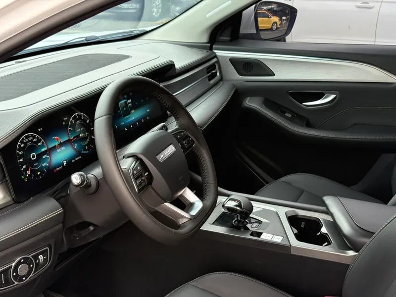 Jetour X90 PLUS 2023 1.6TD DCT Nivel plano interior foto 12