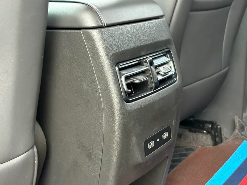Jetour X90 PLUS 2023 1.6TD DCT Nivel plano interior foto 17