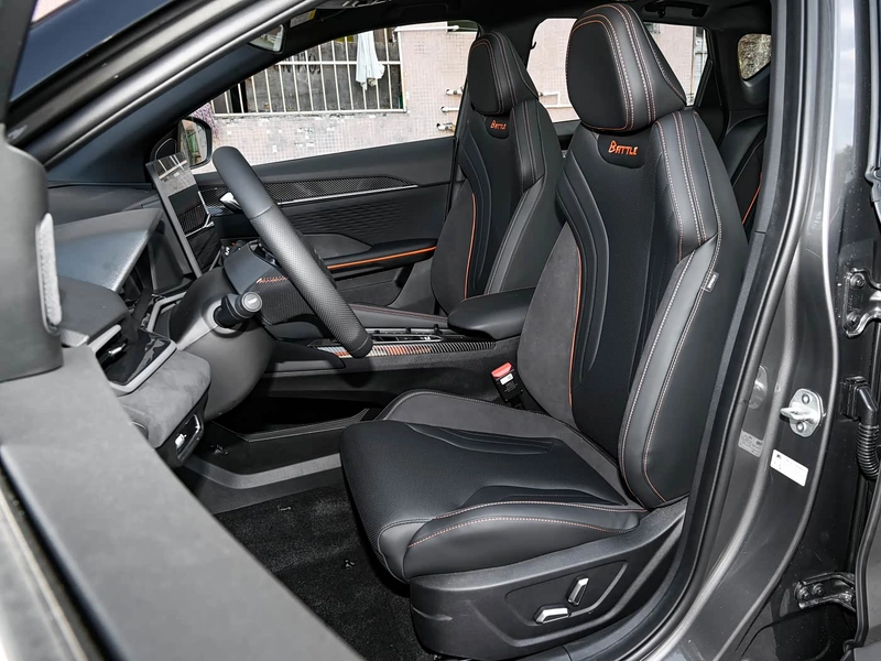 Geely Coolray 2025 Coolray L 1.5TD DCT Battle interior photo 14