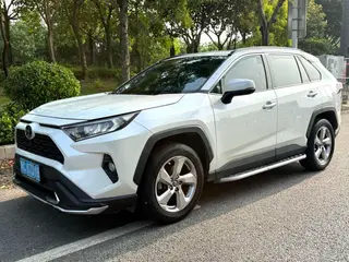 Toyota RAV4 2020 2.0L CVT Two-Drive Fashion Edition