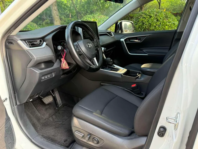 Toyota RAV4 2020 2.0L CVT Version mode à deux roues motrices intérieur photo 7