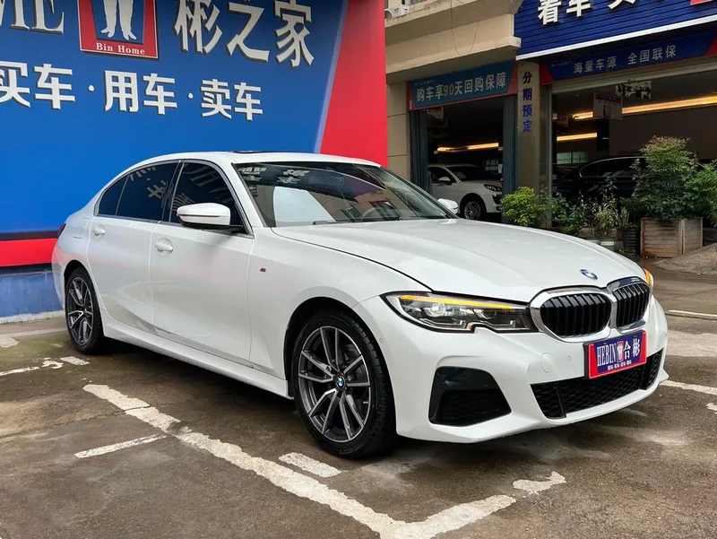 BMW 3 Series 2022 325Li M Ensemble de sport intérieur photo 19
