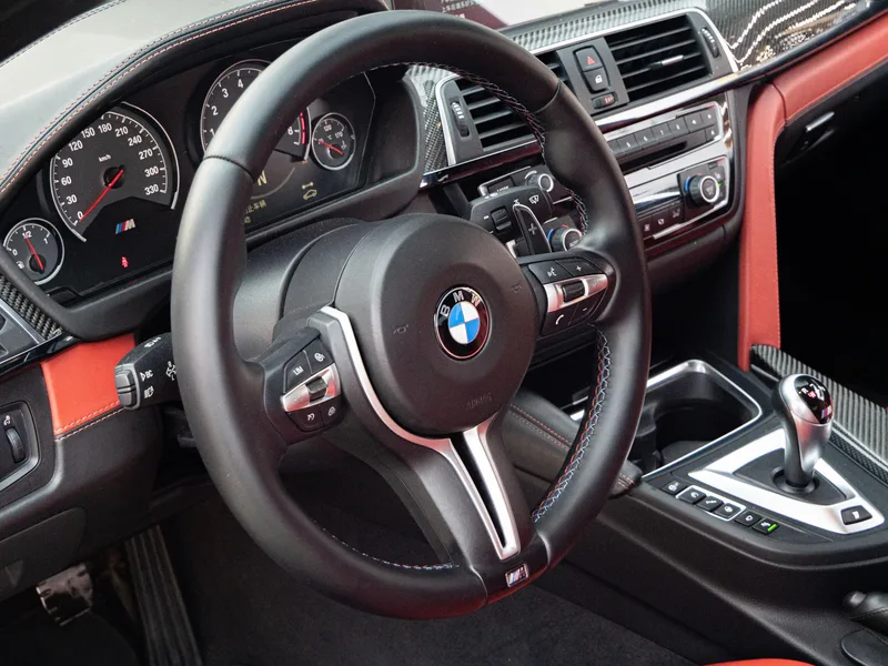 BMW M4 2014 M4 Coupe interior photo 18