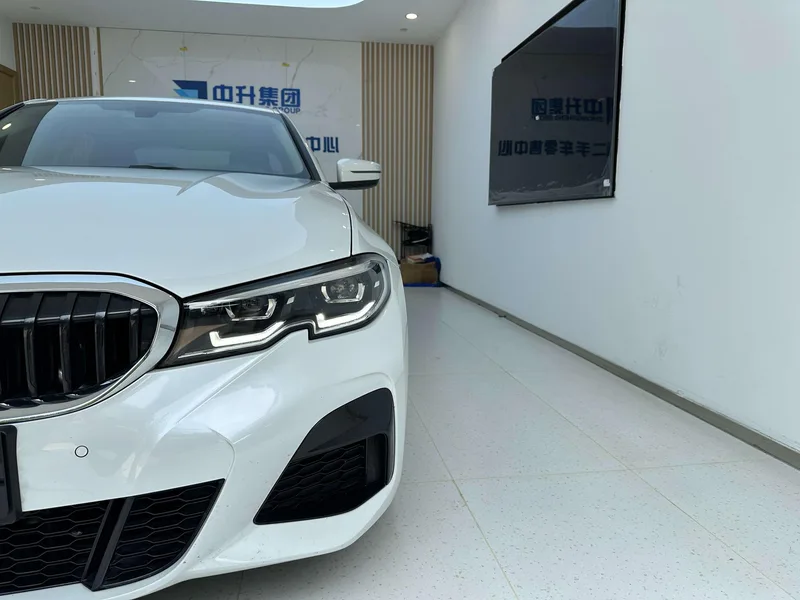 BMW 3 Series 2021 Mise à jour 320Li M Ensemble de sport extérieur photo 6