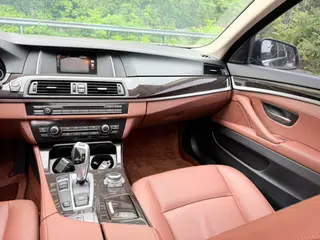 BMW 5 Series 2017 525Li Luxury Design Set interior photo 15